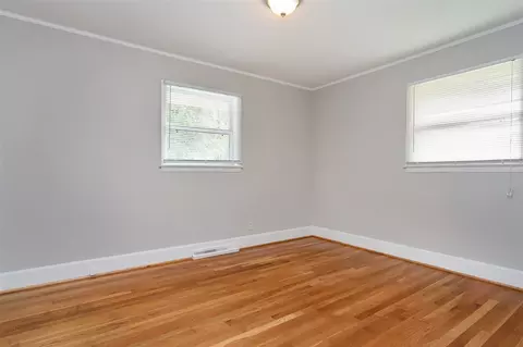 611 W Markham Ave, Durham, NC 27701 photo 9