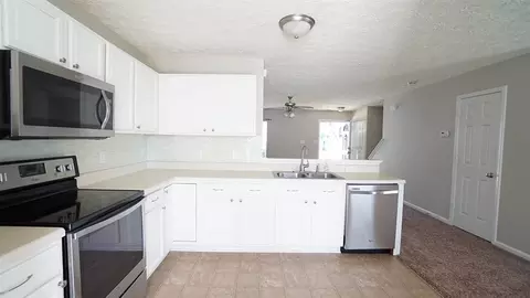 5221 Dilbagh Dr, Durham, NC 27703 photo 5