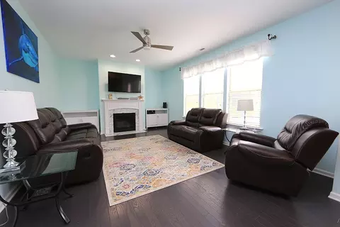 3435 Flat River Dr, Durham, NC 27703 photo 9