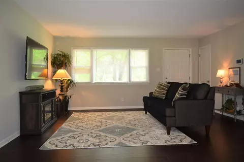 2004 Crowell St, Durham, NC 27707 photo 9