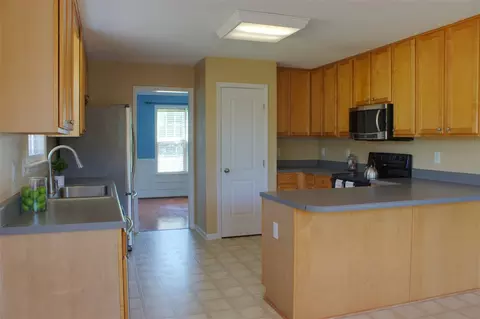 102 Nightshade Ln, Garner, NC 27529 photo 5
