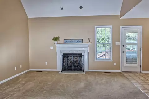 102 Nightshade Ln, Garner, NC 27529 photo 4