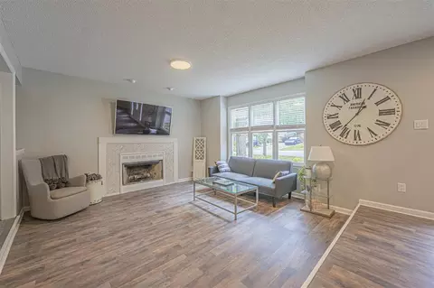 210 Cape Cod Dr, Cary, NC 27511 photo 4