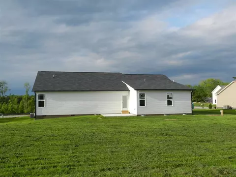 71 Cornfield Ln, Benson, NC 27504 photo 9