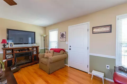 621 Miller Rd, Benson, NC 27504 photo 6
