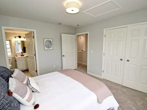 1011 Worth St, Durham, NC 27701 photo 13
