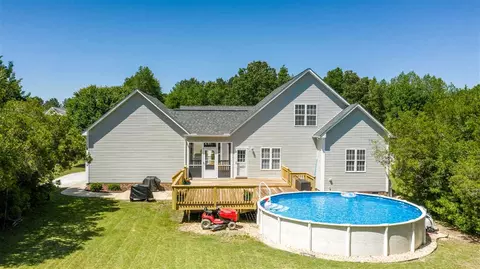 262 Celestial Dr, Garner, NC 27529 photo 2