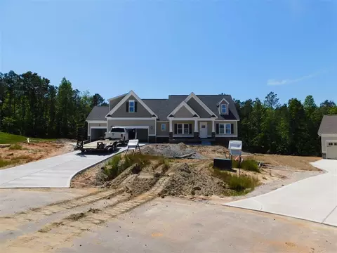 187 Elvenia Cir, Benson, NC 27504 photo 1
