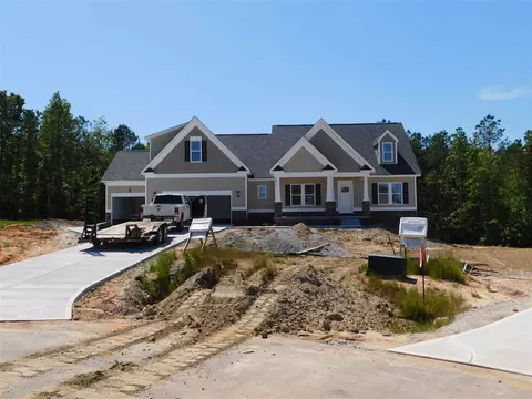 187 Elvenia Cir, Benson, NC 27504 photo 2