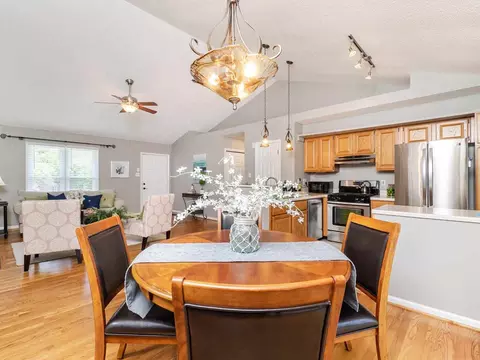 7 Blacksmith Cir, Durham, NC 27707 photo 6