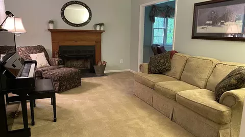 210 Wolverine Rd, Cary, NC 27513 photo 3