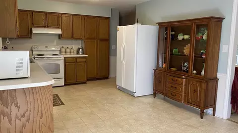 210 Wolverine Rd, Cary, NC 27513 photo 10