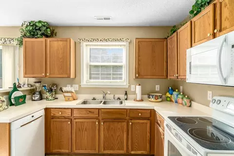 306 Winward Pointe Dr, Durham, NC 27703 photo 14