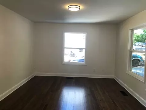 215 Maple St, Durham, NC 27703 photo 2