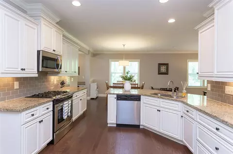 608 Cheselden Dr, Durham, NC 27713 photo 17