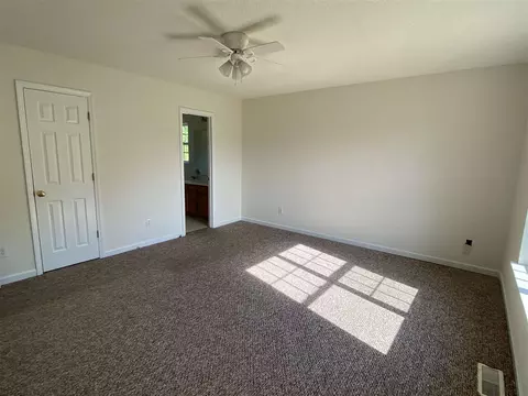 87 Thistle Dr, Selma, NC 27576 photo 9