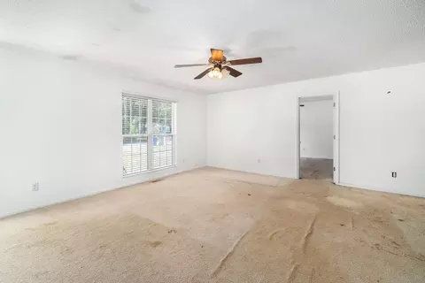 505 Bennett Dr, Selma, NC 27576 photo 6