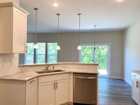 126 Eagleson St #DPT 19, Durham, NC 27703 photo 2