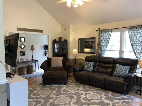 302 Johnson St, Garner, NC 27529 photo 5