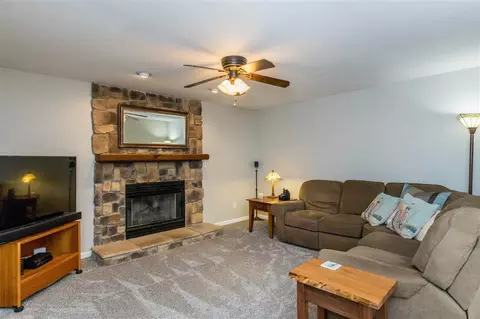 115 W Dutton Ct, Cary, NC 27513 photo 5