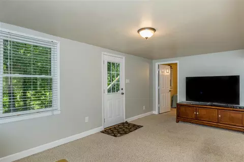 115 W Dutton Ct, Cary, NC 27513 photo 9