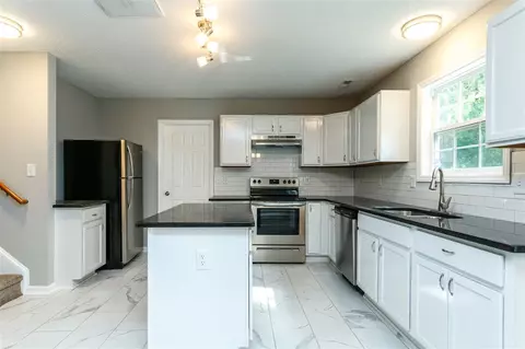2104 Elk River Dr, Durham, NC 27704 photo 9