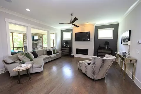 209 El Paso Ave, Durham, NC 27703 photo 6