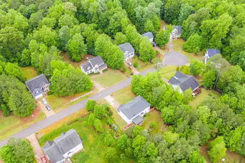 4900 Redgrass Cir, Garner, NC 27529 photo 2
