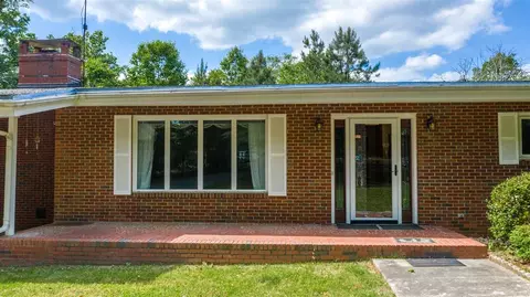5501 Stanley Rd, Durham, NC 27704 photo 4