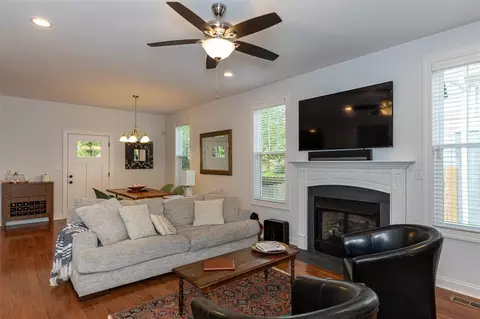 302 Cecil St, Durham, NC 27707 photo 6