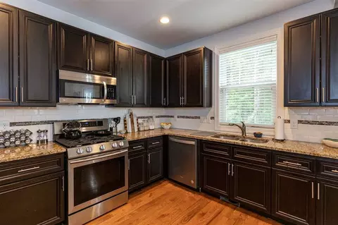 302 Cecil St, Durham, NC 27707 photo 14