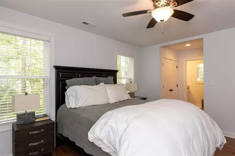 302 Cecil St, Durham, NC 27707 photo 20