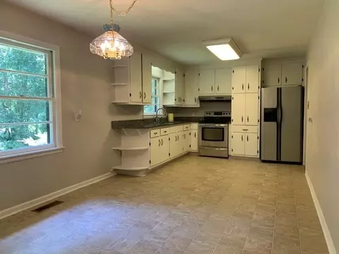 6300 Amhurst Rd, Durham, NC 27713 photo 3