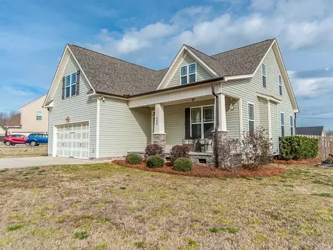 538 Spruce Meadows Ln, Willow Spring, NC 27592 photo 2
