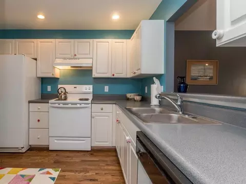 6065 Epping Forest Dr, Raleigh, NC 27613 photo 5