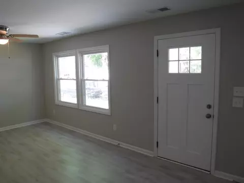 1006 Alma St, Durham, NC 27703 photo 3