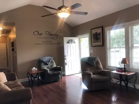 205 Banner Ln, Benson, NC 27504 photo 5