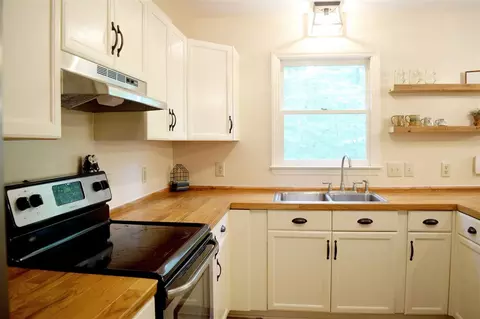 4807 Lazyriver Dr, Durham, NC 27712 photo 7