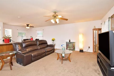 3902 Destrier Dr, Durham, NC 27703 photo 4