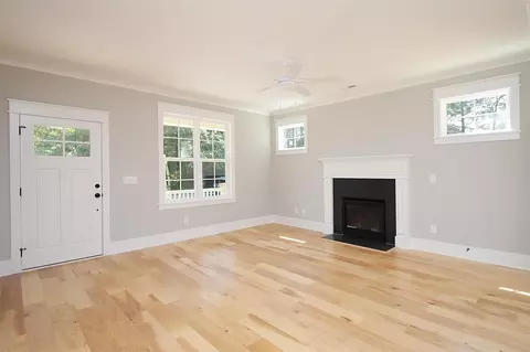 3853 Crabtree Ave, Durham, NC 27704 photo 9