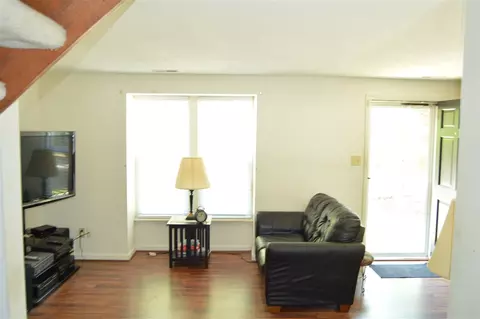 101 Brightleaf Ct, Cary, NC 27513 photo 5