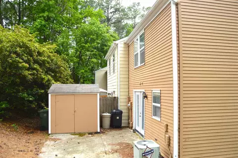 101 Brightleaf Ct, Cary, NC 27513 photo 3