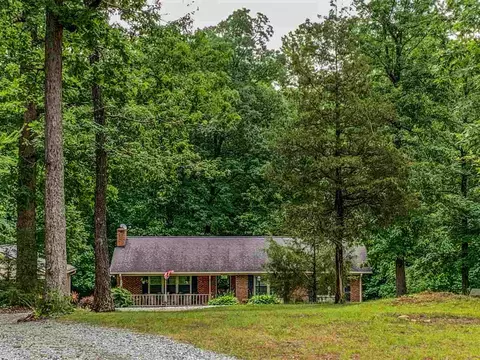 2639 Rolling Hills Rd, Roxboro, NC 27574 photo 4