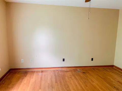 802 S Main St, Roxboro, NC 27573 photo 3