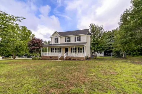 1055 E Justin Dr, Garner, NC 27529 photo 1