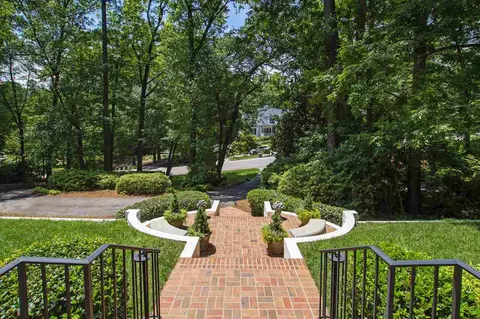 624 Marlowe Rd, Raleigh, NC 27609 photo 3