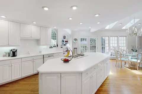 624 Marlowe Rd, Raleigh, NC 27609 photo 7