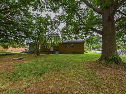 306 Pace St, Smithfield, NC 27577 photo 17