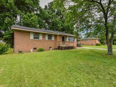 306 Pace St, Smithfield, NC 27577 photo 2