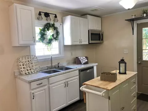 203 N 9th St, Erwin, NC 28339 photo 12